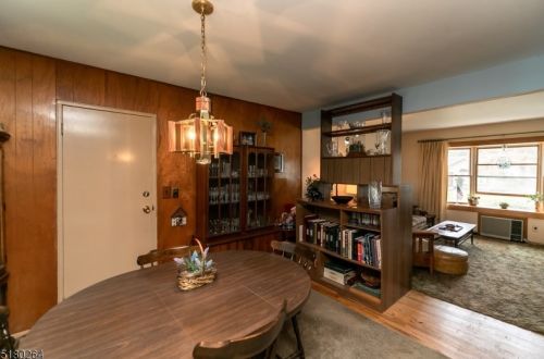 4 Lawrence Dr, Hackettstown NJ  07840-2510 exterior