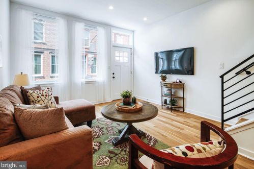 889 Judson St, Philadelphia, PA 19130-1936