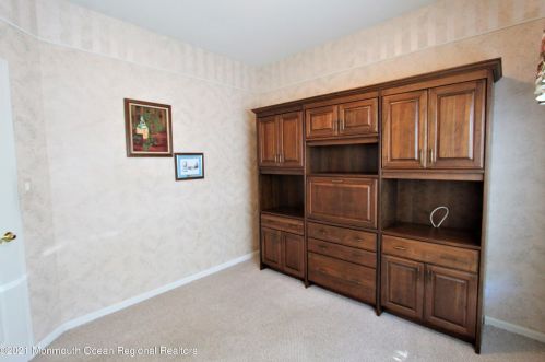 53 Freesia Ct, Holmdel Village, NJ 07733-2909