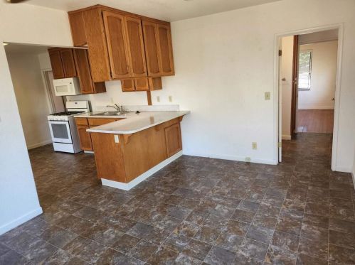 3502 Dwight St, San Diego, CA 92104-4421