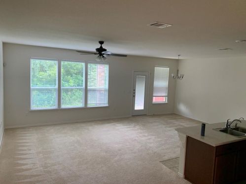 7717 Crystalbrook, Austin TX  78724 exterior