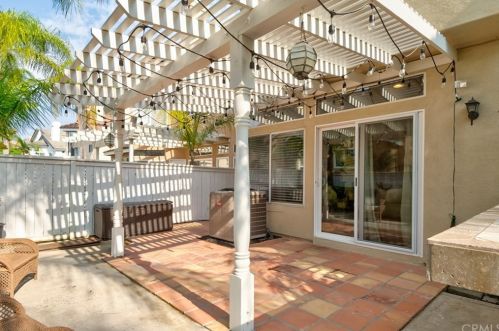 8245 Alpine Ct, Anaheim CA  92808-2318 exterior