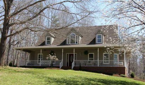 4857 Advance Mills Rd, Earlysville, VA 22936-2103