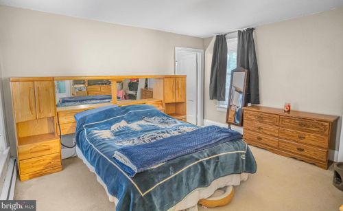 524 York St, Hanover PA 17331-3374 exterior