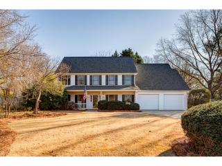 1686 Pinefield Way, Marietta, GA 30066-1253