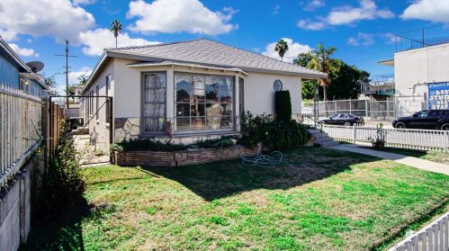 2906 Iowa Ave, South Gate, CA 90280-4104