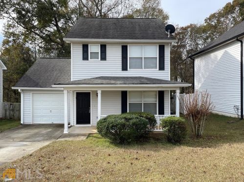 823 Tramore Dr, Stockbridge GA  30281-6477 exterior