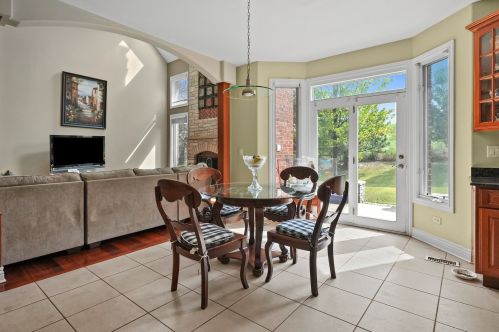 12465 Thornberry Dr, Lemont IL  60439-4616 exterior