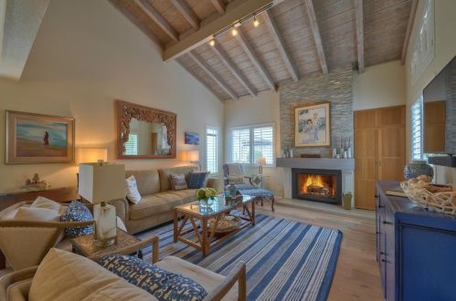 807 Brentwood Ct, Del Monte Park, CA 93950-5002