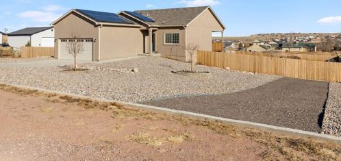 186 Calle Ramona Dr, Pueblo, CO 81007-2277