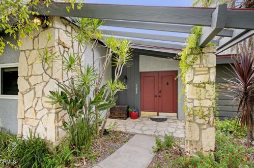 1223 Bryson Ave, Simi Valley, CA 93065-4334