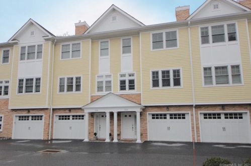 69 Riverdale Ave, Greenwich CT  06831-5054 exterior