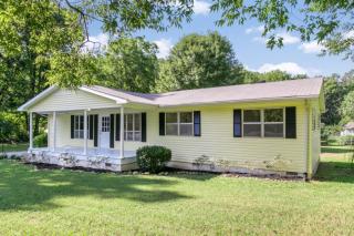 1154 Coffelt Rd, Hixson, TN 37343-2301