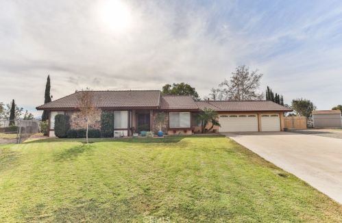 6171 Lasso Ct, Riverside, CA 92509-4938