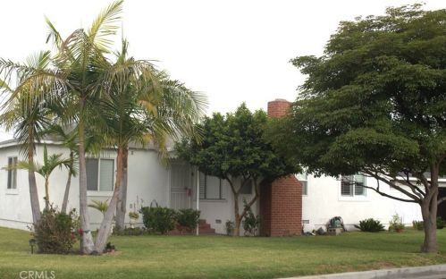 8303 Vista Del Rio Ave, Downey, CA 90240-2822