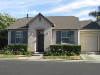 10 Brittany Ln, Clovis, CA 93619-2606