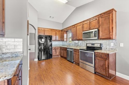 414 Lake Vista Dr, Jefferson GA  30549-4619 exterior