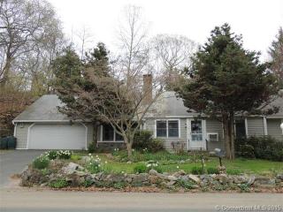 10 Vineyard Point Rd, Guilford, CT 06437-3233