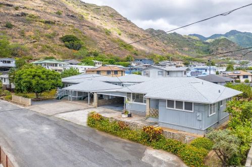 370 Elelupe Rd, Honolulu HI  96821-2284 exterior