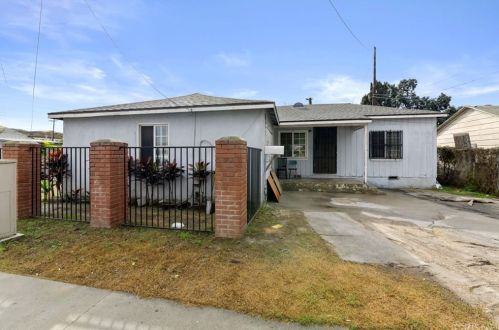 4312 Linsley St, Compton, CA 90221-4207