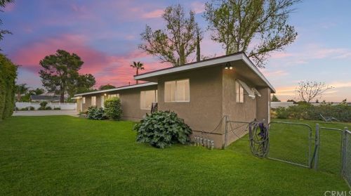 32653 Rainbow Ln, Yucaipa, CA 92399-1847