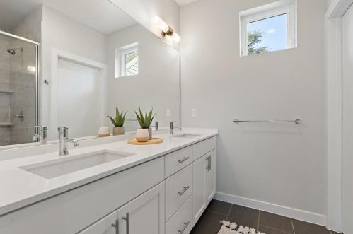 3201 Aldwyche Dr, Austin TX  78704 exterior