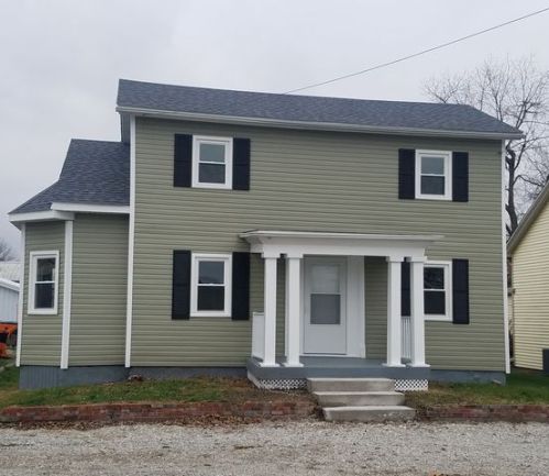 121 Walnut St, Maroa, IL 61756-7515