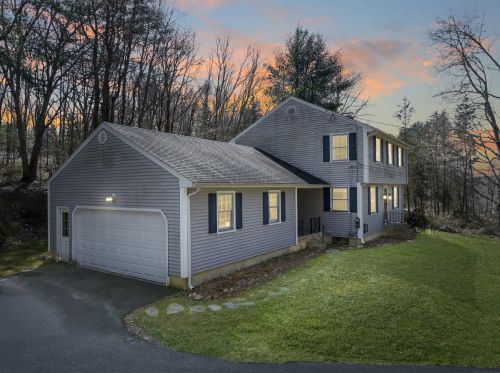 354 Darling Rd, Colchester, CT 06420-3913