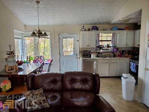 2438 Winding Creek Dr, Lithia Springs, GA 30122-2759