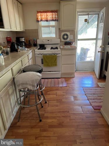 5526 American St, Philadelphia PA  19120-2827 exterior