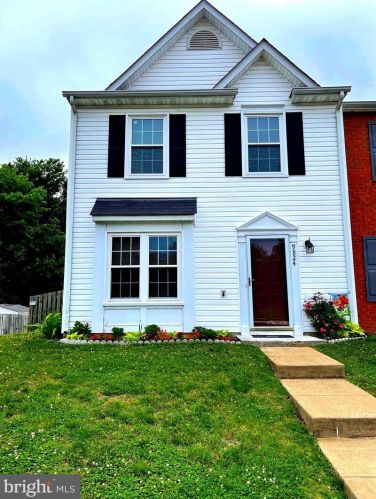 9824 Plaza View Way, Fredericksburg, VA 22408-7705