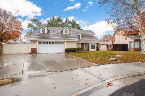 3888 Middleton Pl, Riverside, CA 92505-3509