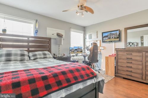 67 Tinning Ct, Hedgesville WV 25427-7367 exterior