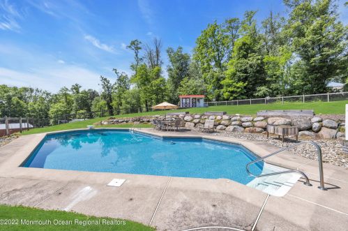 7 Hainesburg River Rd, Columbia, NJ 07832-2651