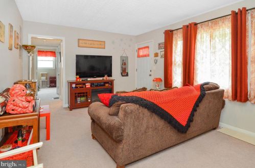 695 Plater St, Aberdeen MD  21001-3047 exterior