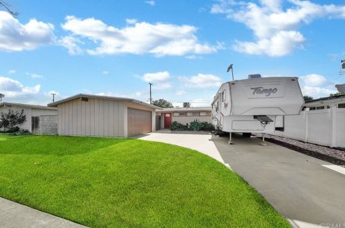 2326 Ramona Dr, Santa Ana, CA 92707-3349
