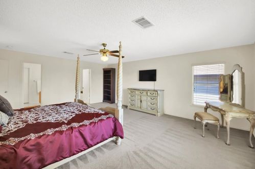 1423 Bradbury Ln, Austin TX  78753-7303 exterior