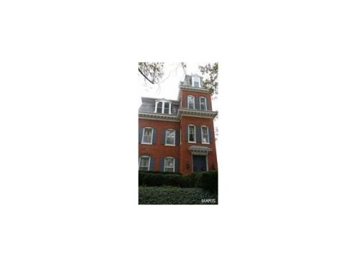 326 Saint Louis St, Lebanon, IL 62254-1615