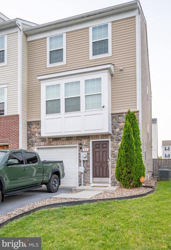 42 Ventura Way, Hedgesville WV  25427 exterior