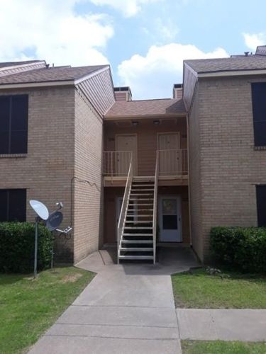 5801 Marvin Loving Dr, Garland TX  75043-4590 exterior