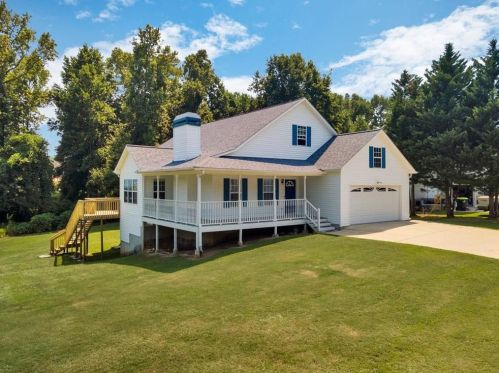 255 Hunt Club Cir, Temple, GA 30179-4282