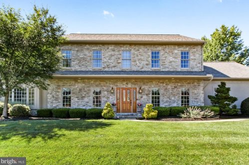 1115 Sarazen Way, York, PA 17404-8515