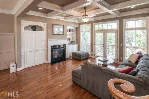 820 Highland Green Way, Atlanta, GA 30306-5212