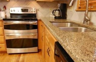 12160 Alcan St, Olathe KS  66062-5941 exterior