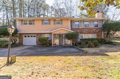 2938 Heather Dr, Atlanta GA  30344-1944 exterior