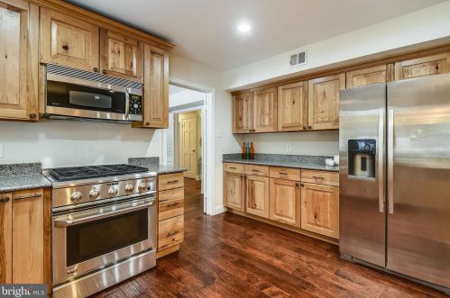 810 Burnt Mills Ave, Silver Spring MD 20901-4506 exterior