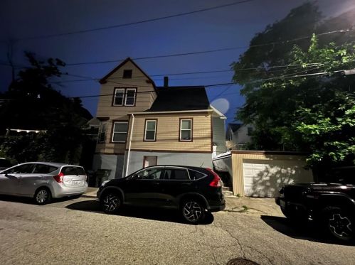 22 Sassafras St, Providence, RI 02907-2026