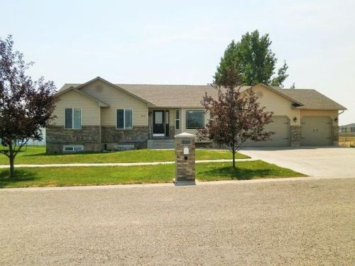 3010 Cross Ln, Idaho Falls, ID 83401-3429