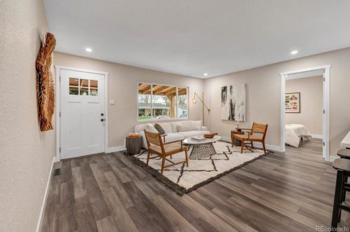 1601 Knox Ct, Denver CO  80219-4526 exterior