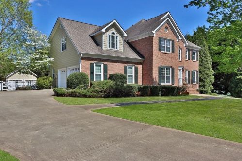 210 Devereux Downs, Roswell, GA 30075-2879